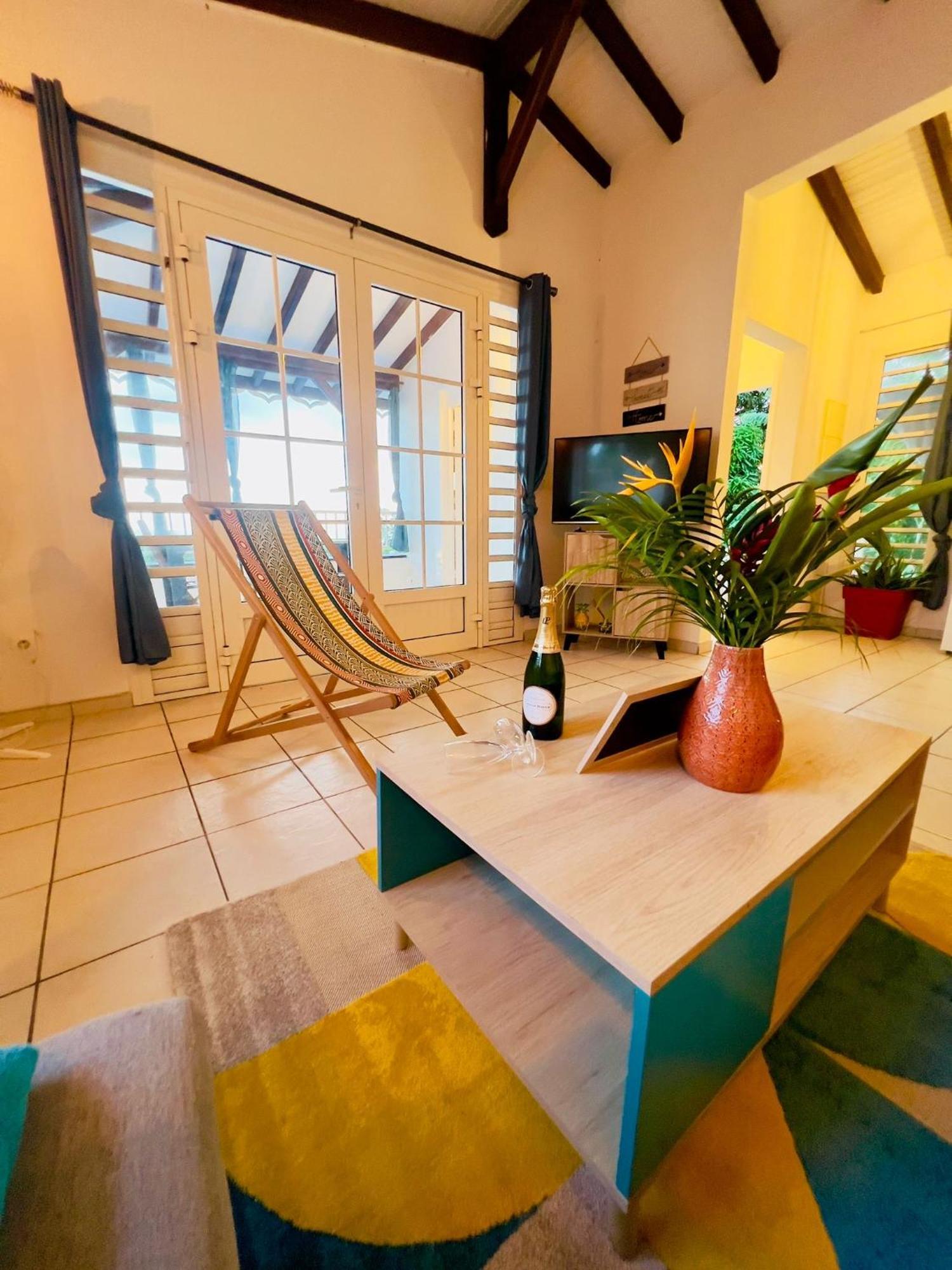 Villa Iguana, Duplex Paisible, Vue Magnifique Mer Et Rocher Du Diamant, Piscine Sainte-Luce Dış mekan fotoğraf
